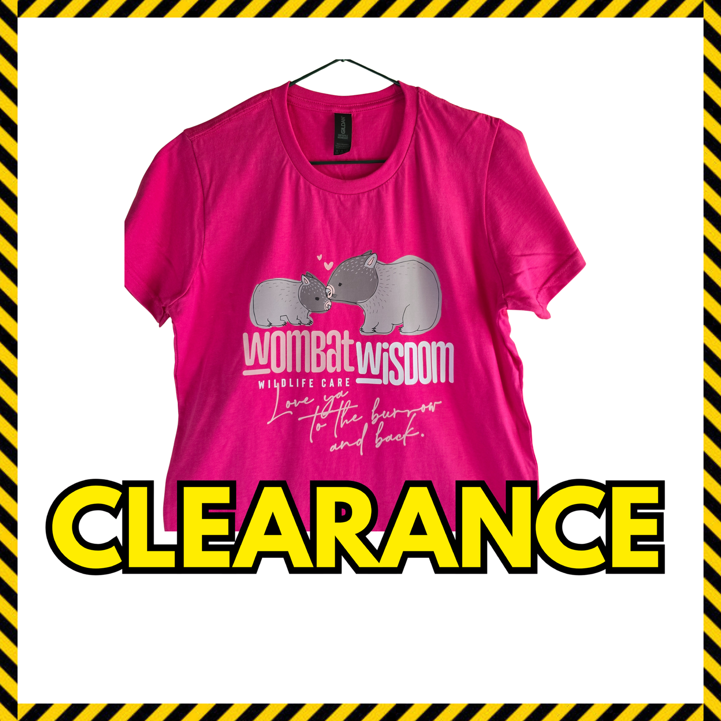 (Clearance) Women's  "Love ya to the burrow & back" T shirt